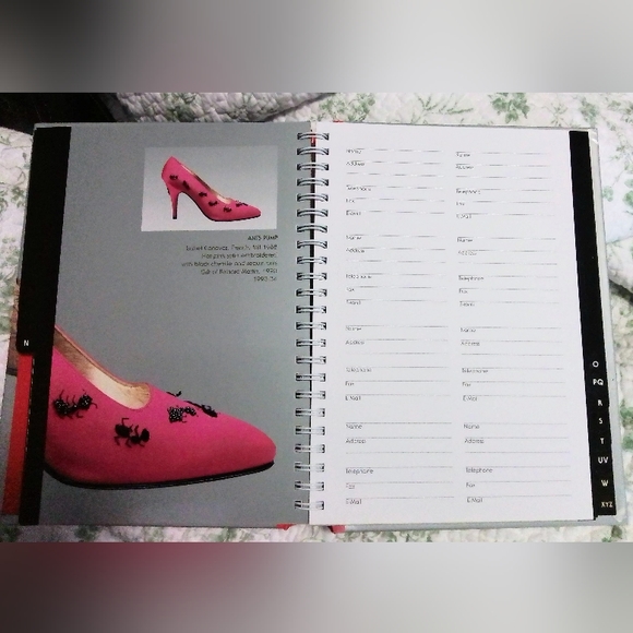 The Metropolitan Museum of Art Heel to Toe address book (NWOT) - Picture 8 of 10